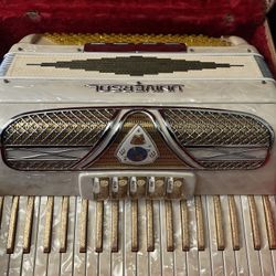 Acordeón De Teclas