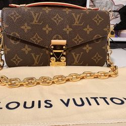 Louis Vuitton Pochette 