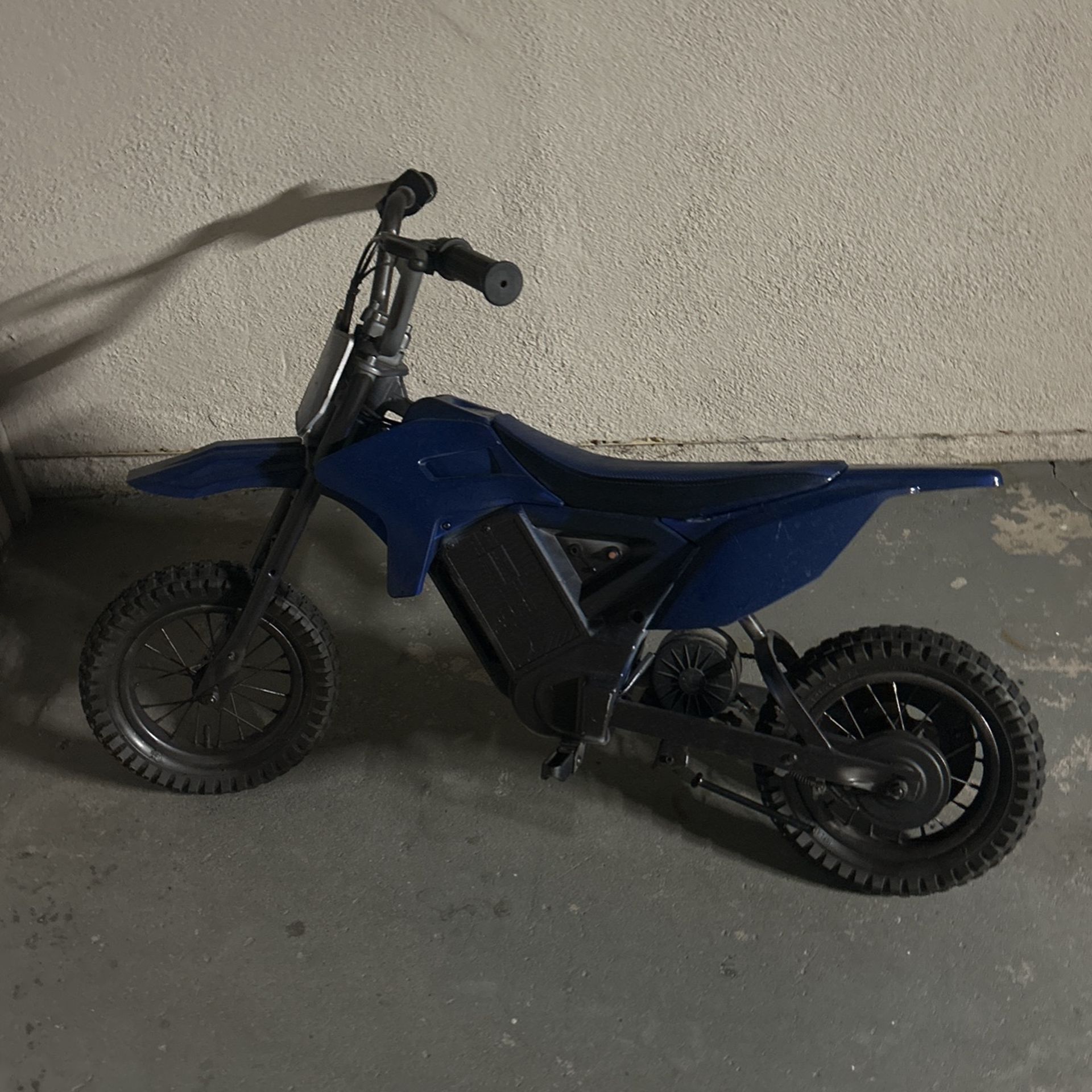 Razor Dirt Bike 350