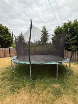 15’ trampoline