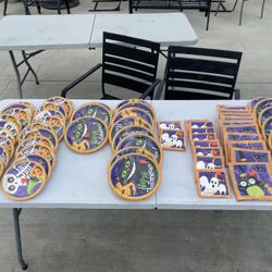 Halloween Party Paper Plates/Napkins