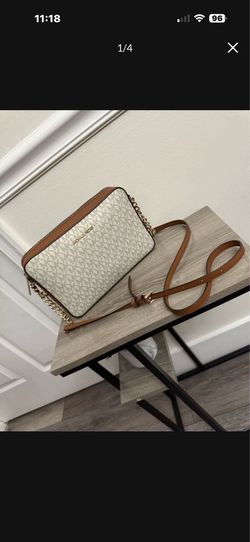 Pretty stuff !almost new ( ask for price)