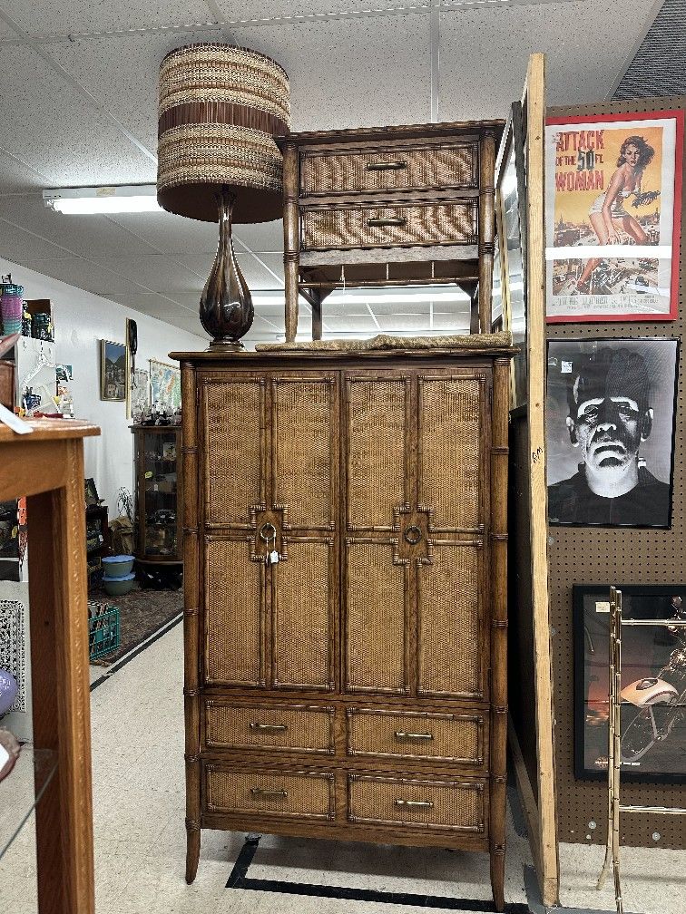 Dressers, Furniture, Glassware, Mid Century, Dragons, Antiques