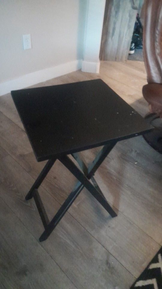 Foldable Table