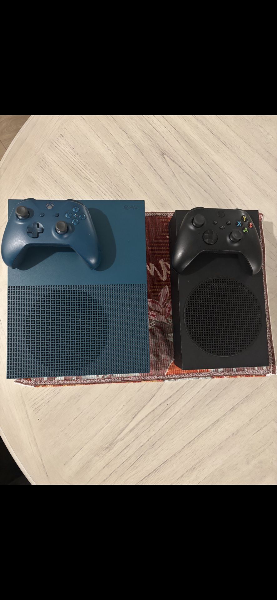 Xbox Series S / Xbox One S 