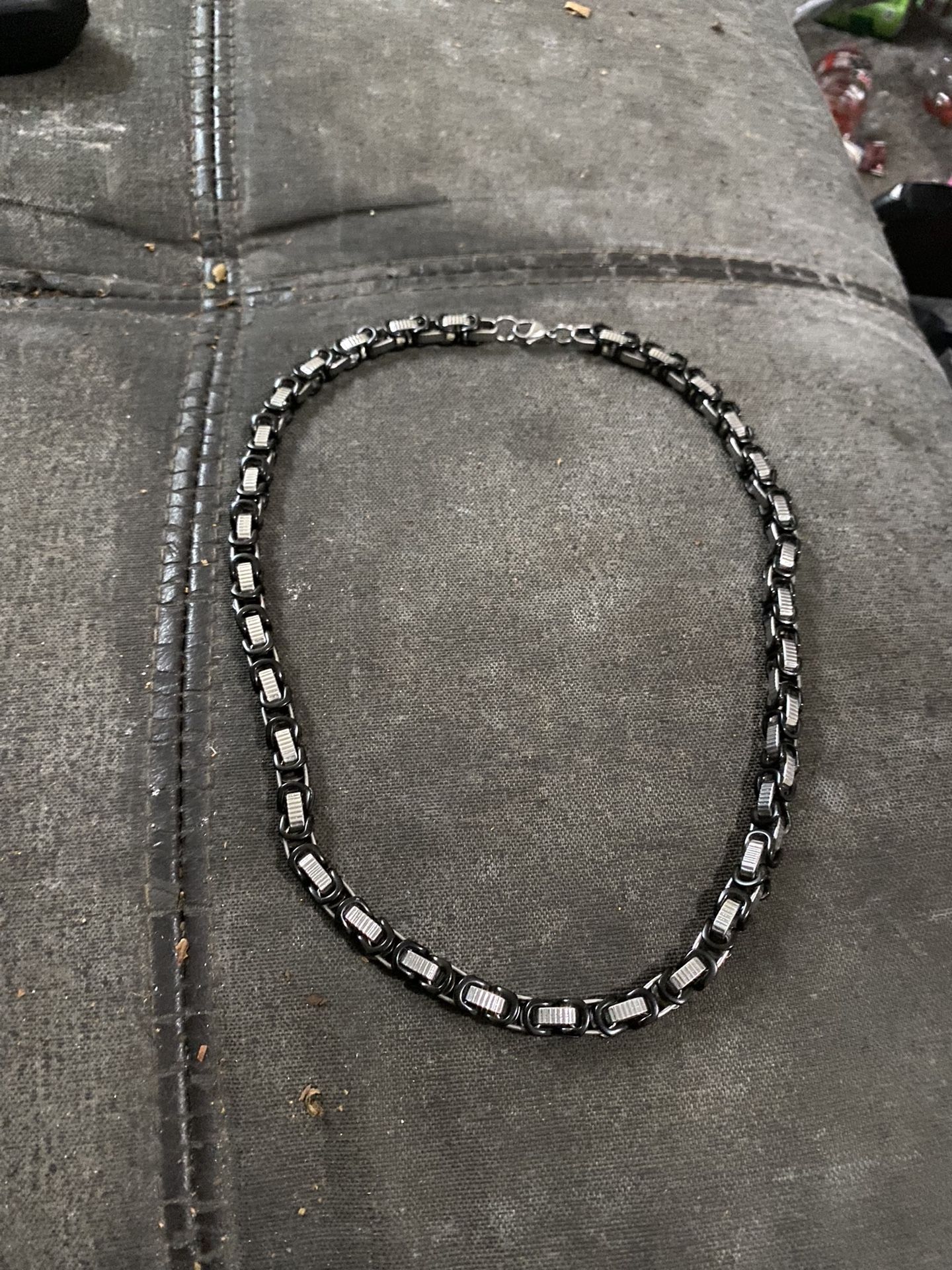 Daytona Silver And Black Necklace 