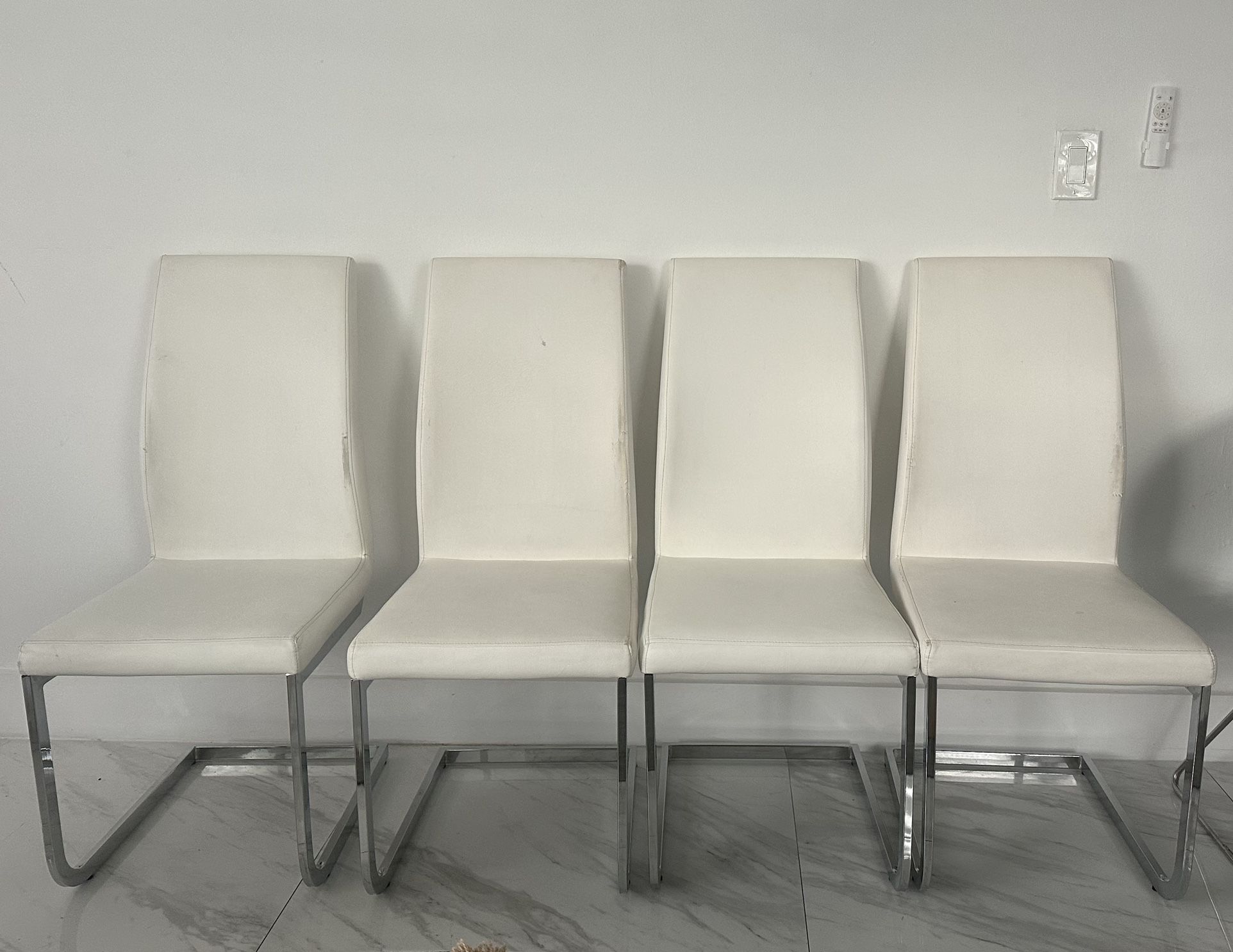 White Chairs for Sale in Miami, FL OfferUp