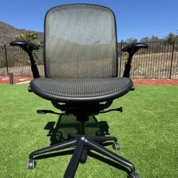 Knoll Chardwick ®️all mesh office chair 