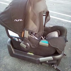 Nuna Baby Car seat With Booster Like New Barely Used 