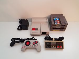 Photo NES Control Deck Top Loader with 5 Games