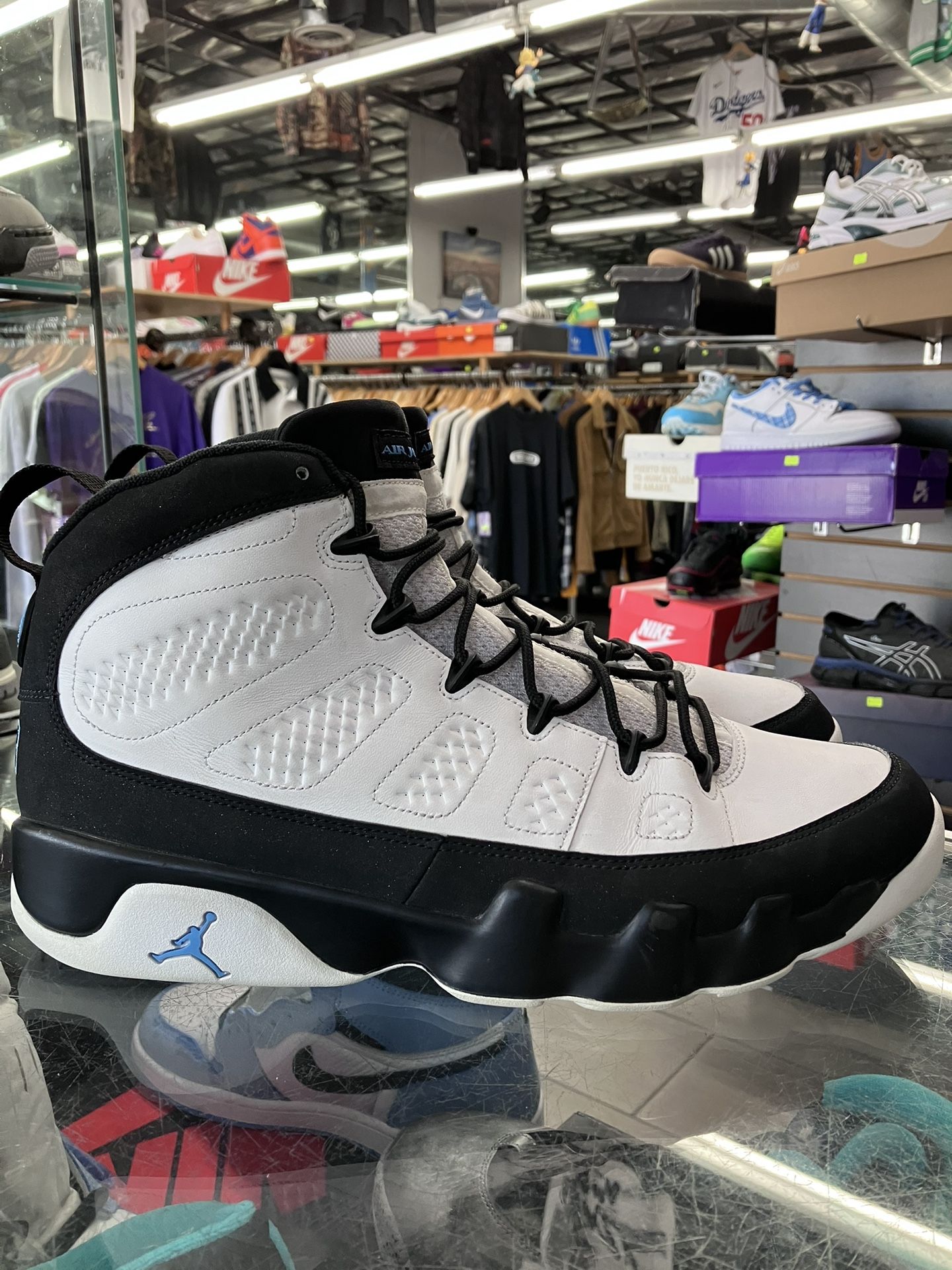 Air Jordan 9 Retro University Blue