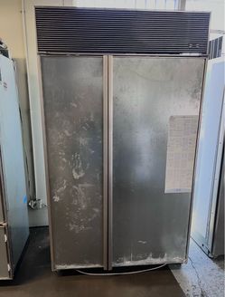 SUB-ZERO 48” PANEL READY BUILT-IN SIDE-BY-SIDE REFRIGERATOR/FREEZER