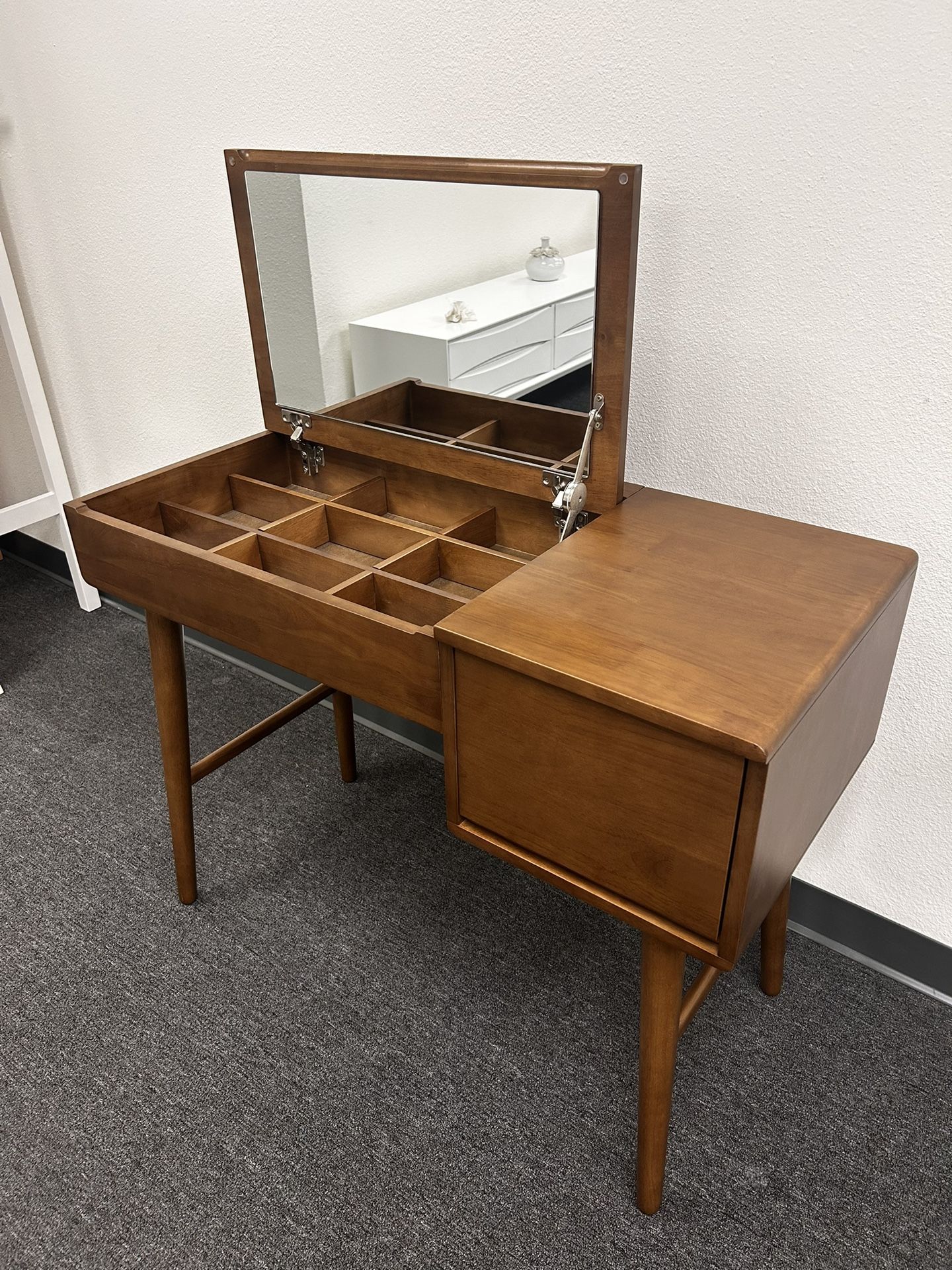 Vanity Desk