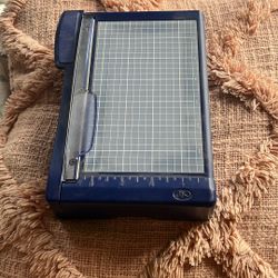 Cardstock Cutter