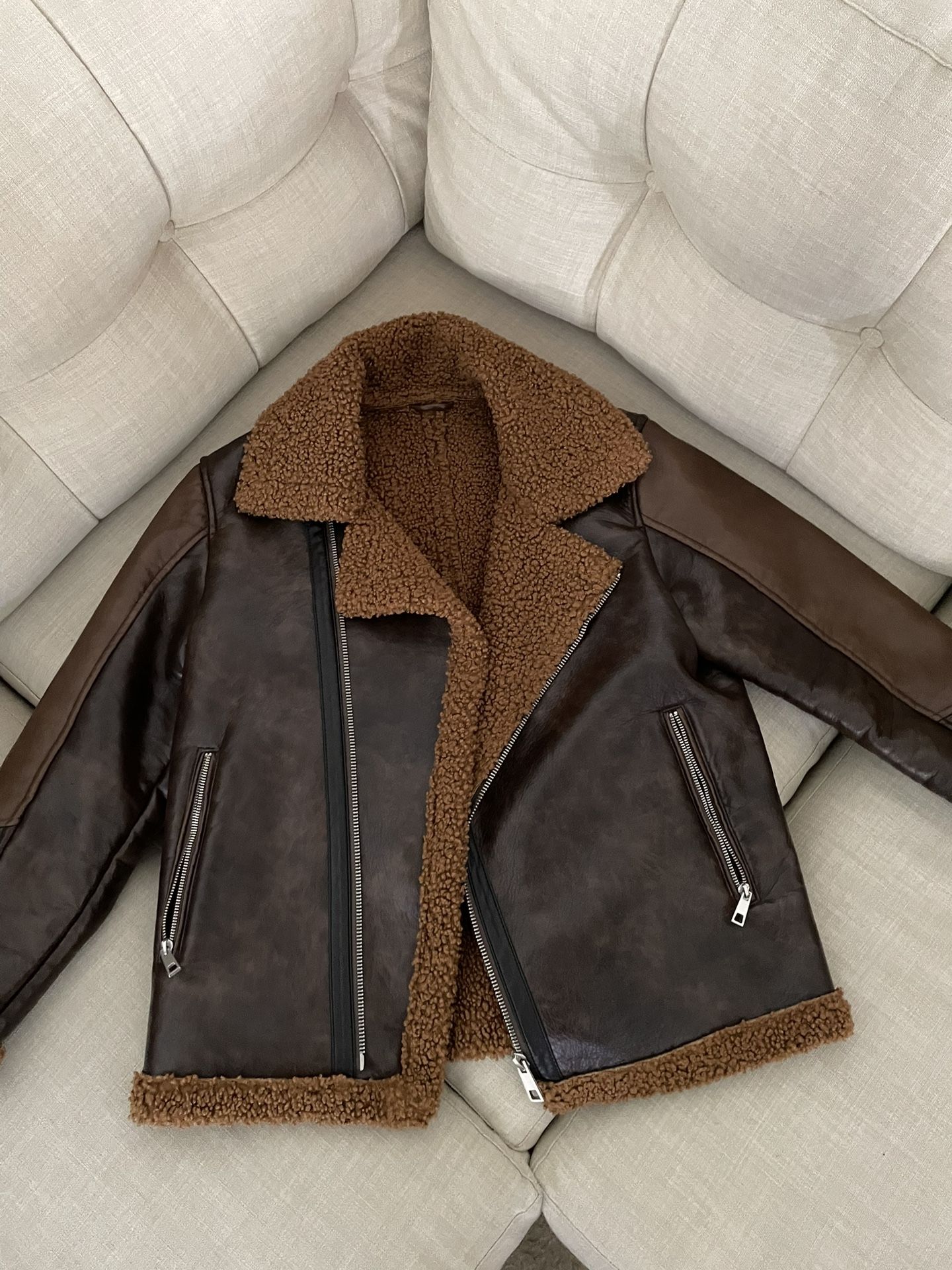 Zara Pea coat Size Medium