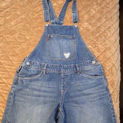Girls Levi Shortall 