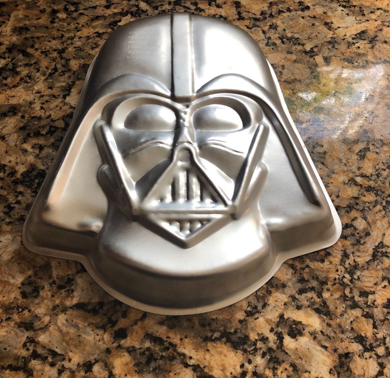 Wilton Star Wars Darth Vader Cake Pan