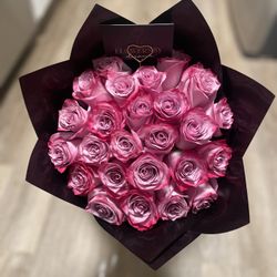 25 Roses Flower Arrangement