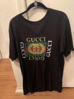Gucci t shirt sz medium