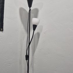 Ikea lamp TÅGARP
Floor uplighter/reading lamp, black/white