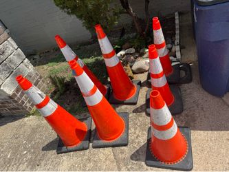 Utility Cones bundle(7)📍75211-Oak.Cliff