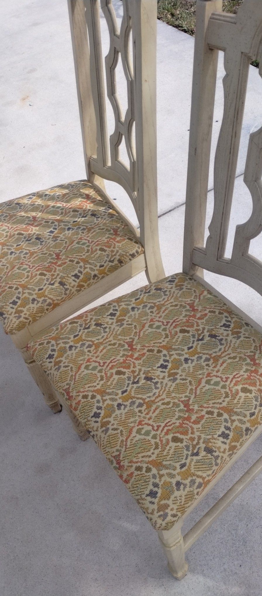 4 Chairs Bassett Chairs