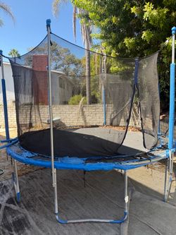 Free trampoline with Enclosure