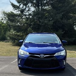 Toyota  Camry 