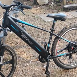 Macwheel Wrangler 600 E-Bike