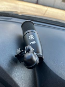 akg p120 microphone