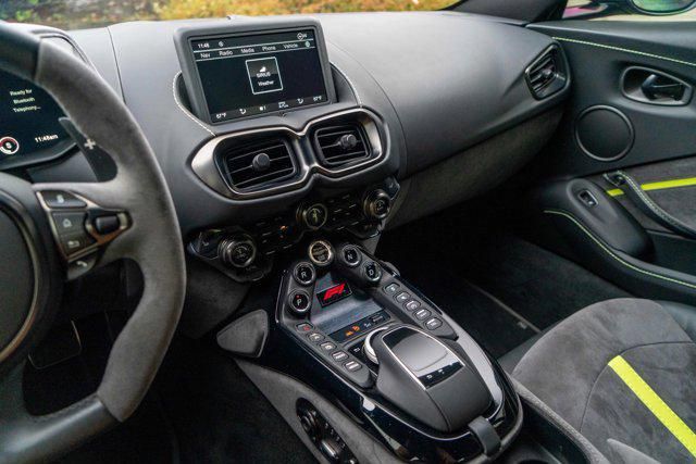 2022 Aston Martin Vantage
