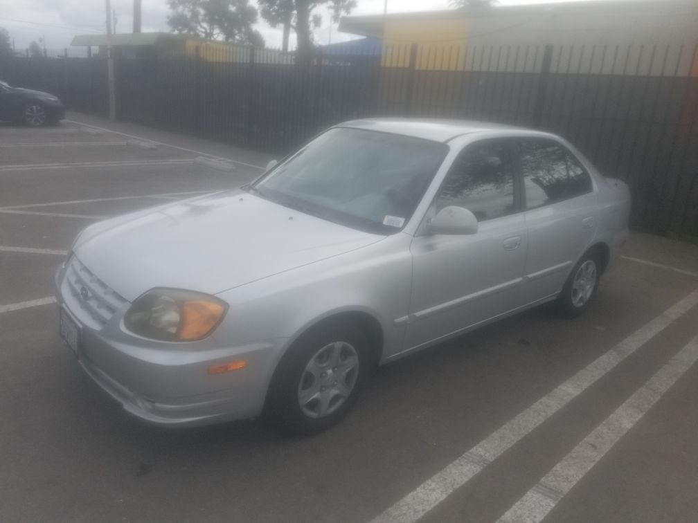 2004 Hyundai Accent Low miles!