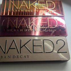 UD Eyeshadow Pallets 