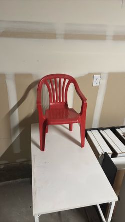 Free outdoor chair for toddler