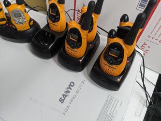 Walkie Talkie 7 With Charger Base