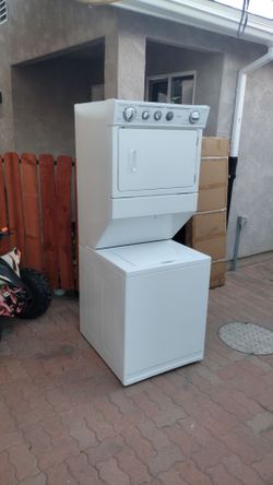 Stackable washer gas dryer
