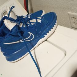 Kirye Shoes Size 12.5  Cash Only 