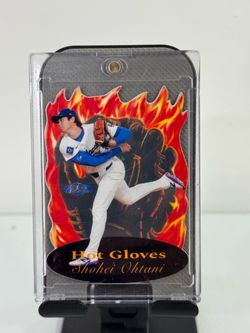 Shohei Ohtani DIE-CUT FLAIR HOT GLOVES 🔥 🔥 🔥 SHOWCASE EXTREMELY RARE!