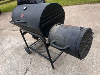 Char-Griller Charcoal Grill and Offset Smoker