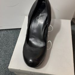 Women’s Shoe 