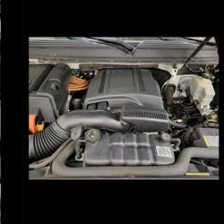  6.0( Vin 5 ) Low Miles Chevy Motor Hybrid