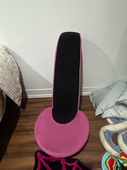 Pink & Black Lounge Chair / Gaming Chair