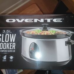 Brand New Slow Cooker