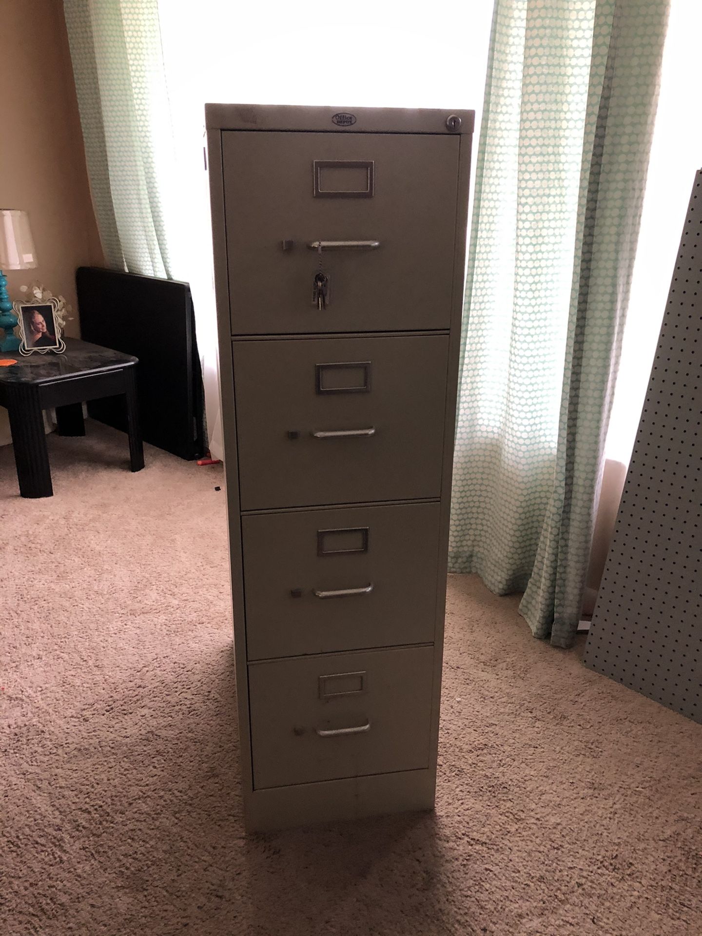 File cabinet