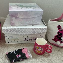 Girls 2 bucket , 2box , brandnew 1 Barbie cup and socks  6pcs new and used