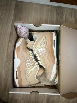 Jordan’s / Dunks/ Doc Martens