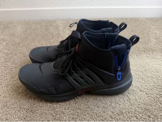Men’s Nike Shoes Size 11
