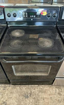 GE Electric Stove Black with SelfClean