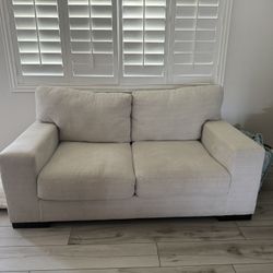 White Love Seat