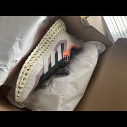 Adidas Size 8.5 Women’s 